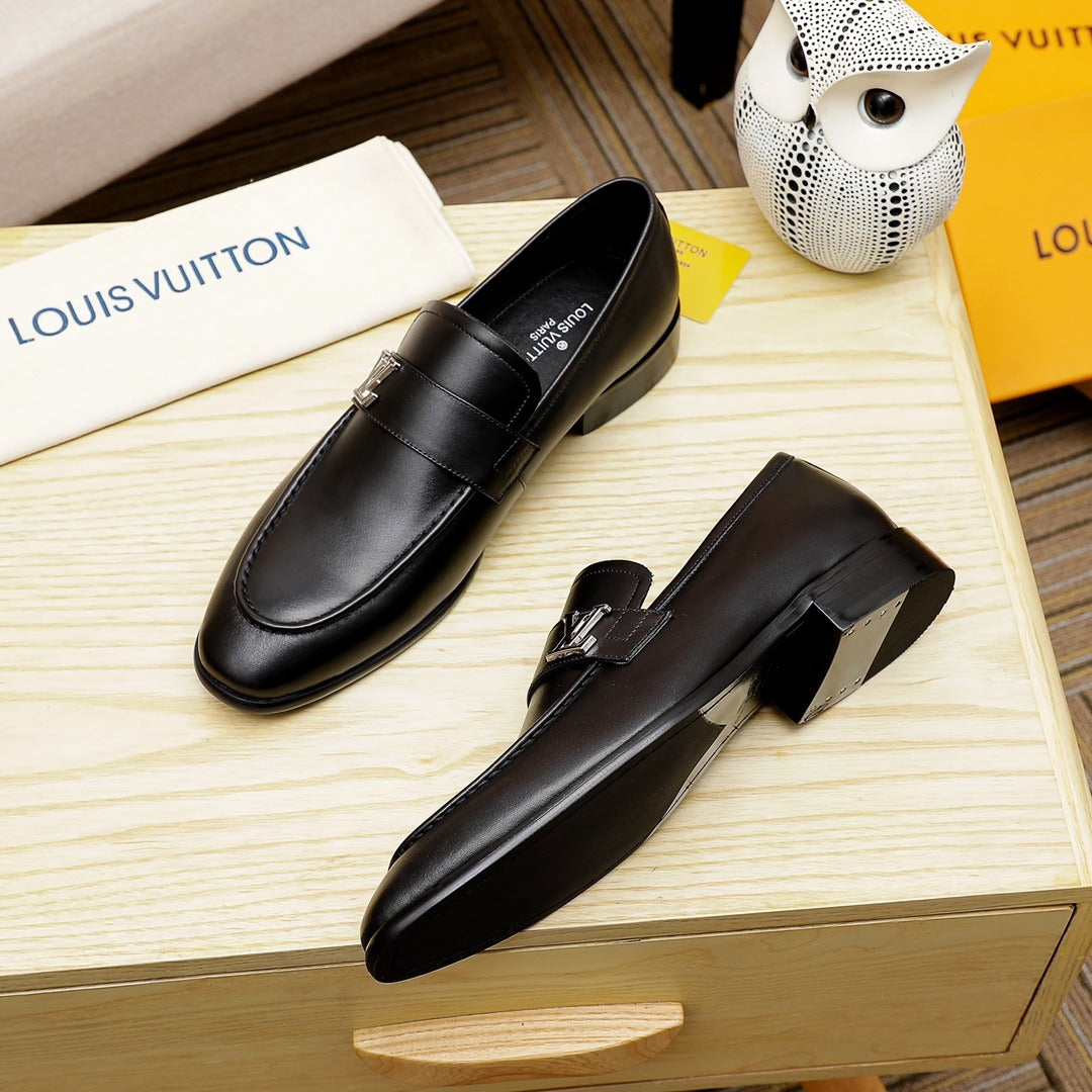 Черни обувки Louis Vuitton