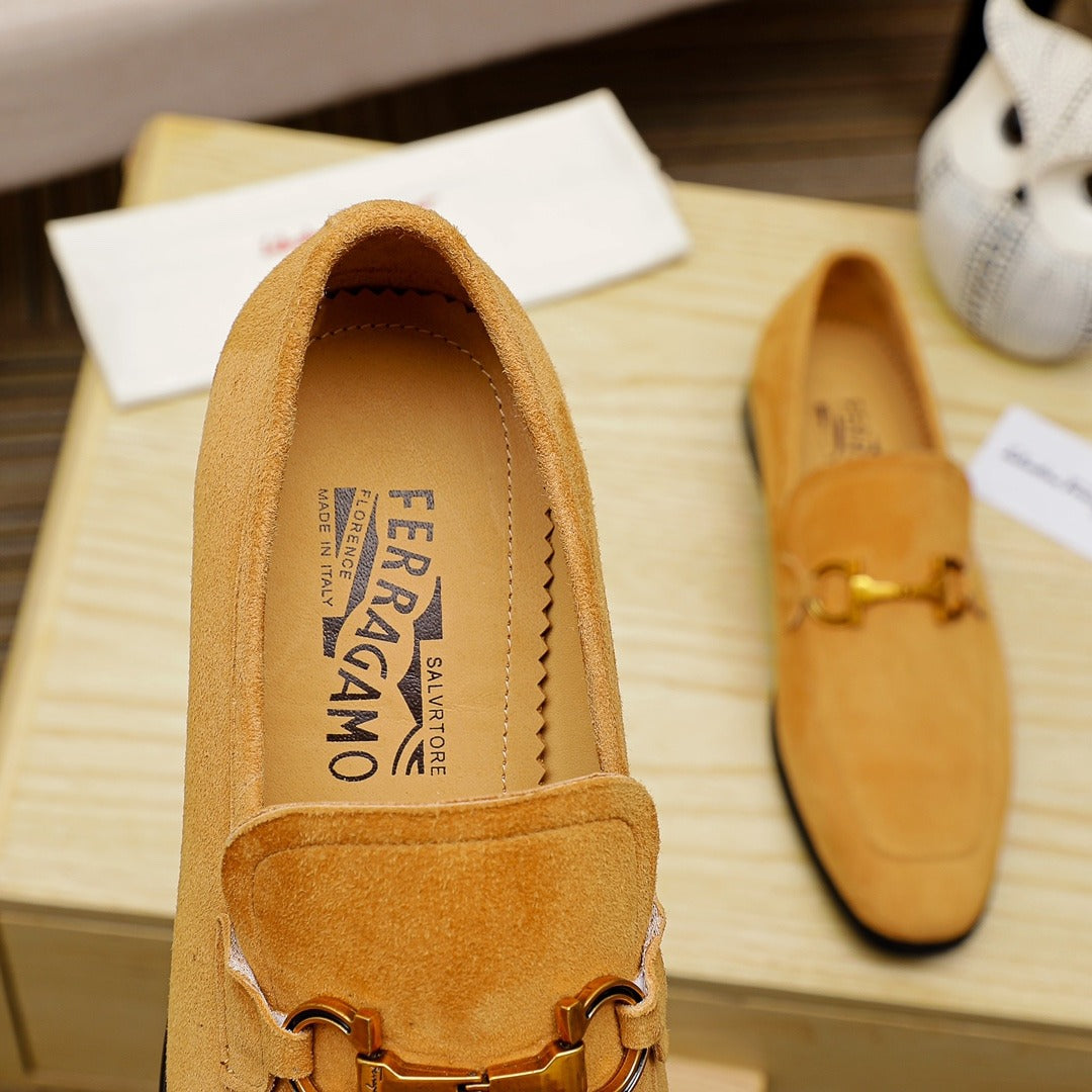 Обувки Ferragamo бежови