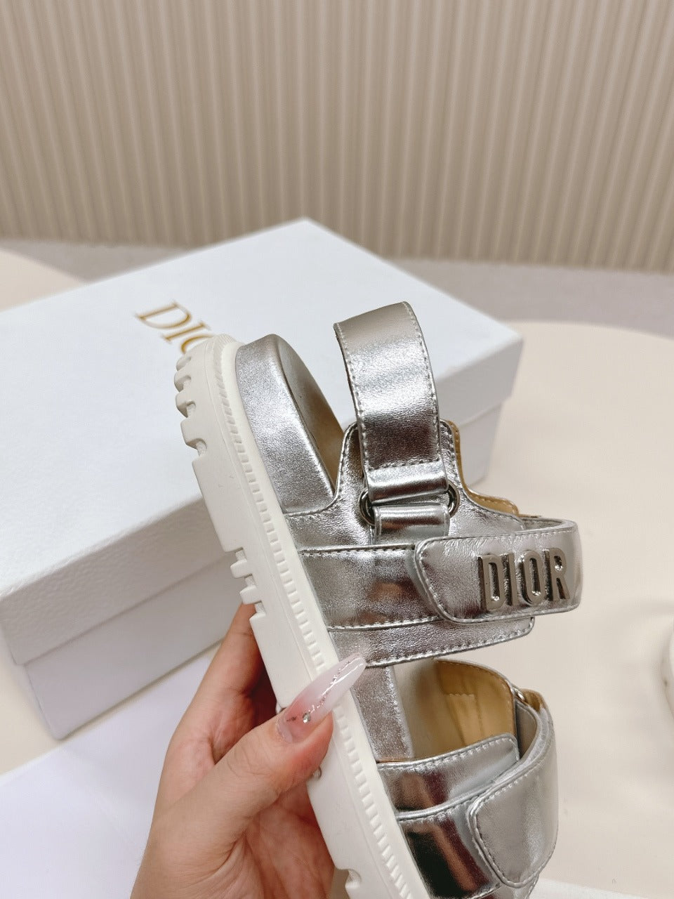 Сребърни сандали Dior