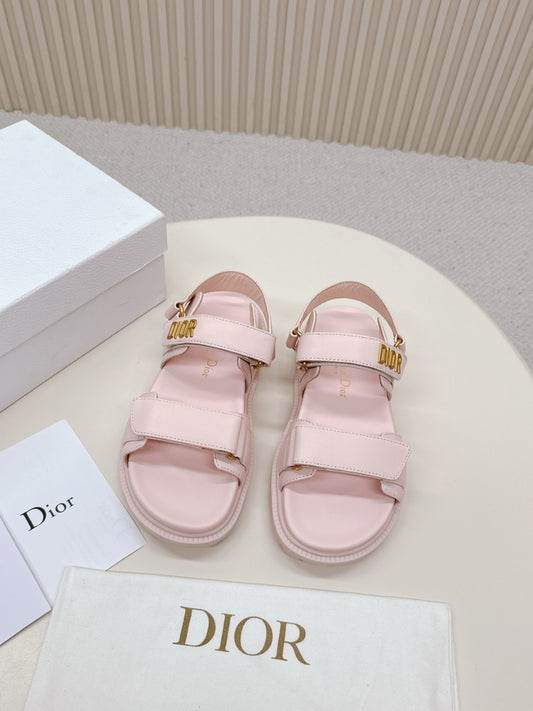 Бебешки розови сандали Dior