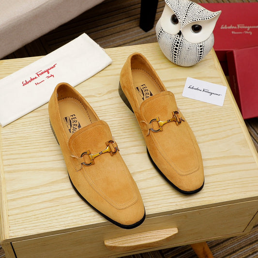 Обувки Ferragamo бежови