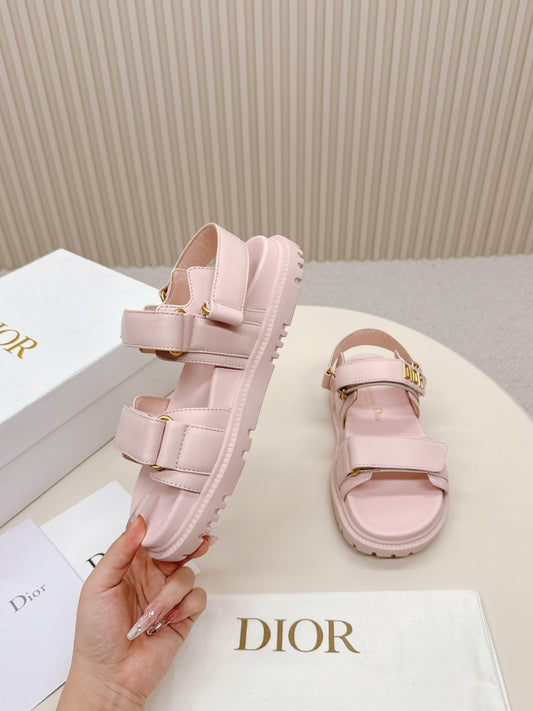 Бебешки розови сандали Dior